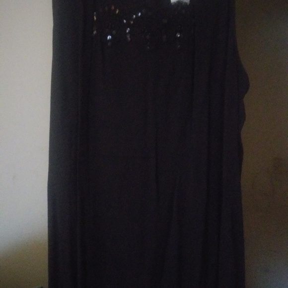 Women's dinner dress - Picture 3 of 6